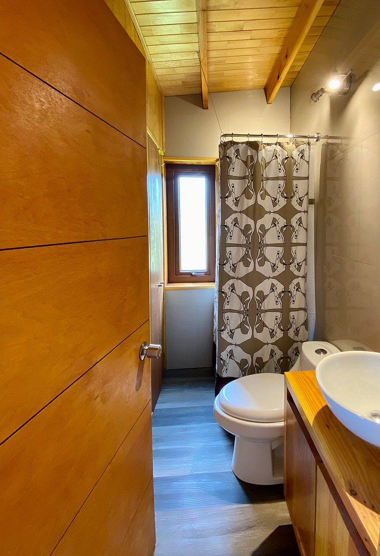 Pichi I Calbuco - Cabaña estilo tinyhouse de frente para a l